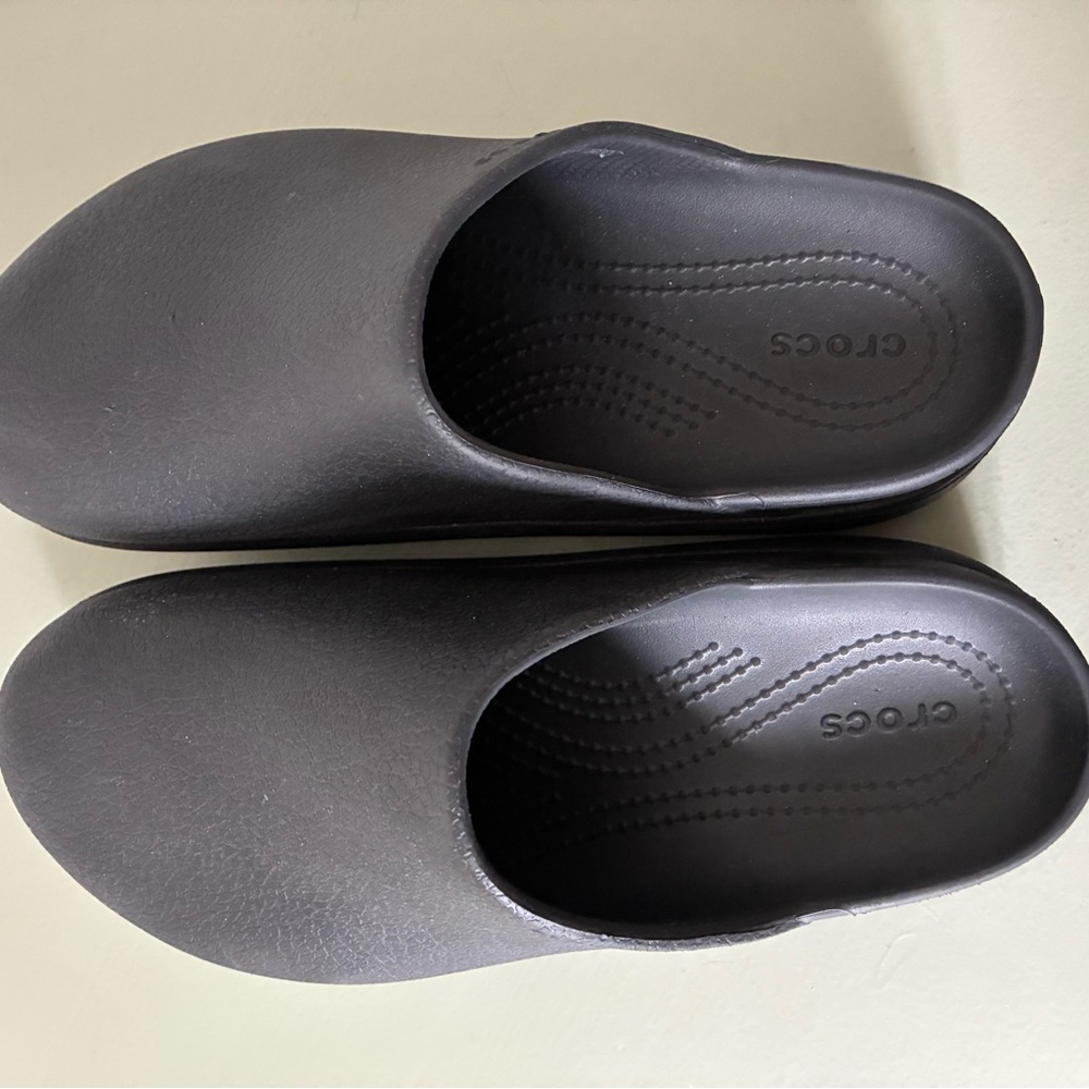 CROCS Black Platform Clog Mule - Picture 4 of 5